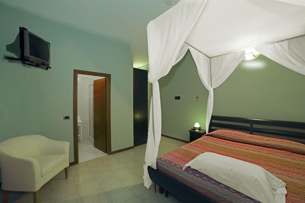 Hôtel Aquamaris à Sala Baganza Extérieur photo