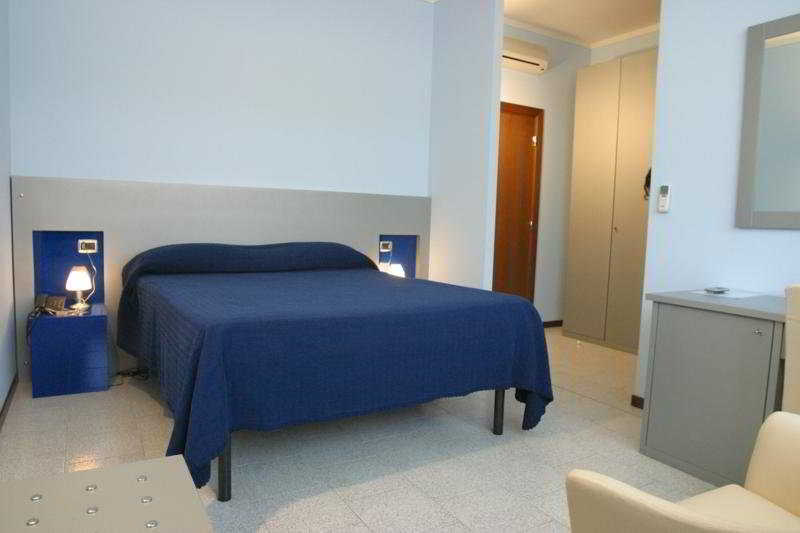 Hôtel Aquamaris à Sala Baganza Extérieur photo