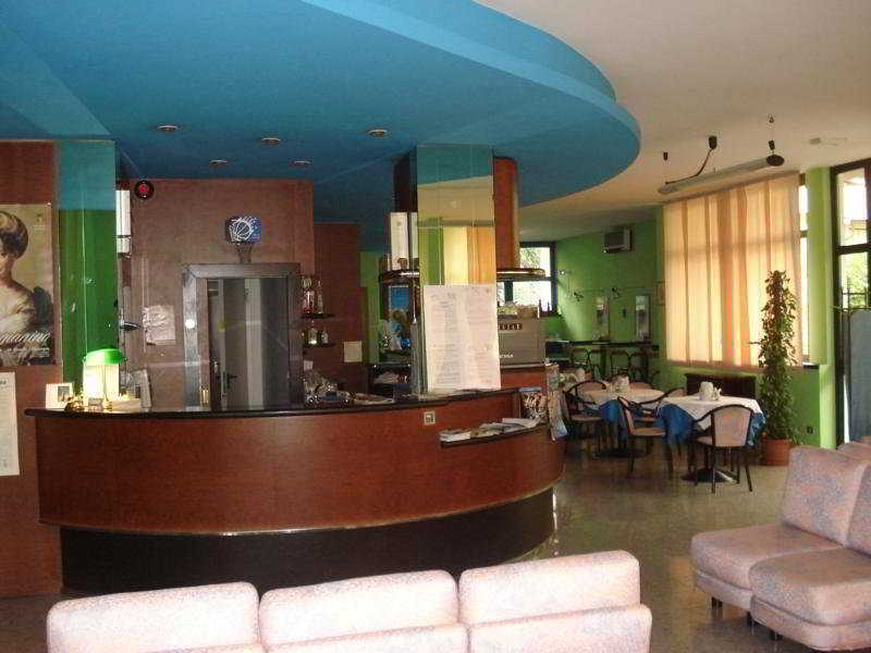Hôtel Aquamaris à Sala Baganza Extérieur photo