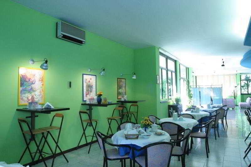Hôtel Aquamaris à Sala Baganza Extérieur photo