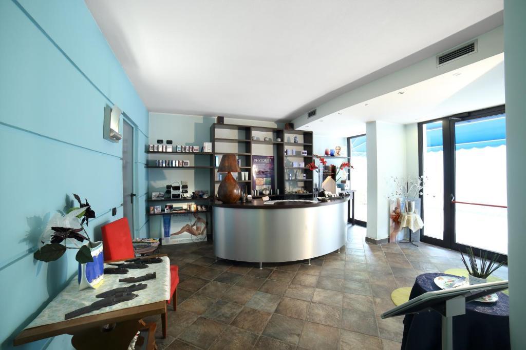 Hôtel Aquamaris à Sala Baganza Extérieur photo